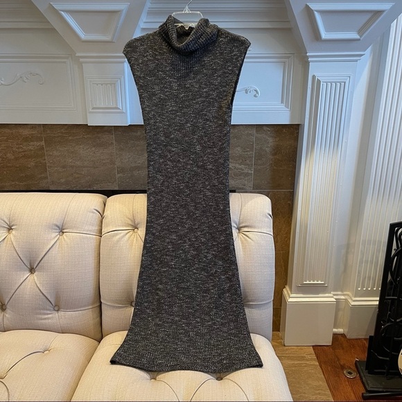 Max Studio Sleeveless Long Knit Turtleneck Sweater Dress - Picture 1 of 7